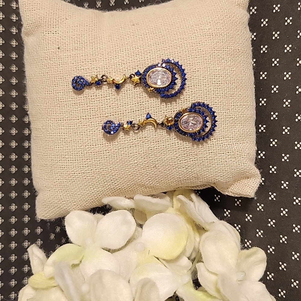 Gunmetal Star and Moon Celestial Drop Earrings w Blue and White CZs NWOT